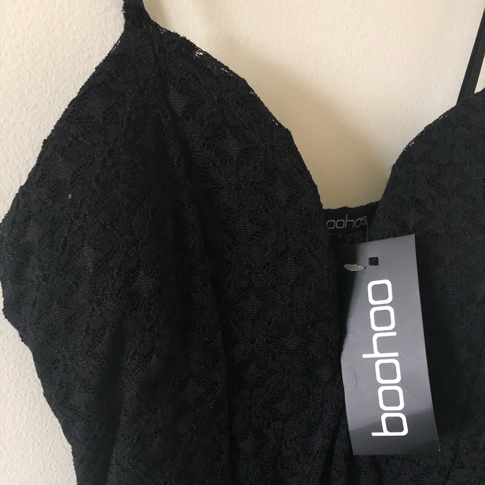 NWT Boohoo Wide leg crepe + lace jumpsuit